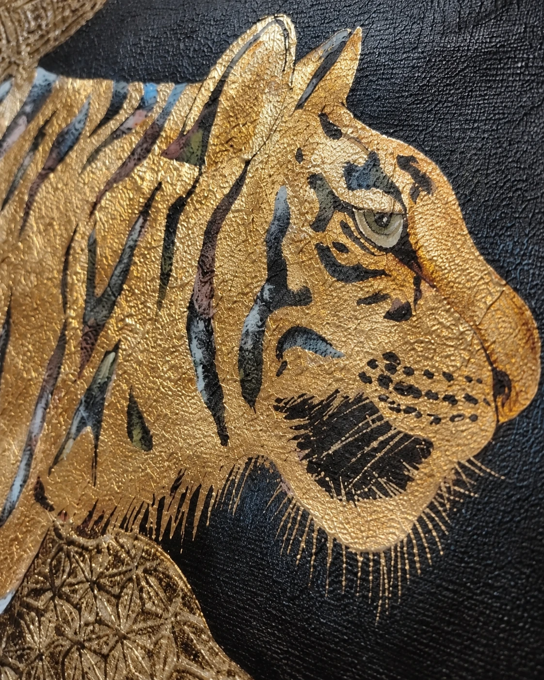 The Roar Beneath Silence — The strength of a gaze, artwork detail